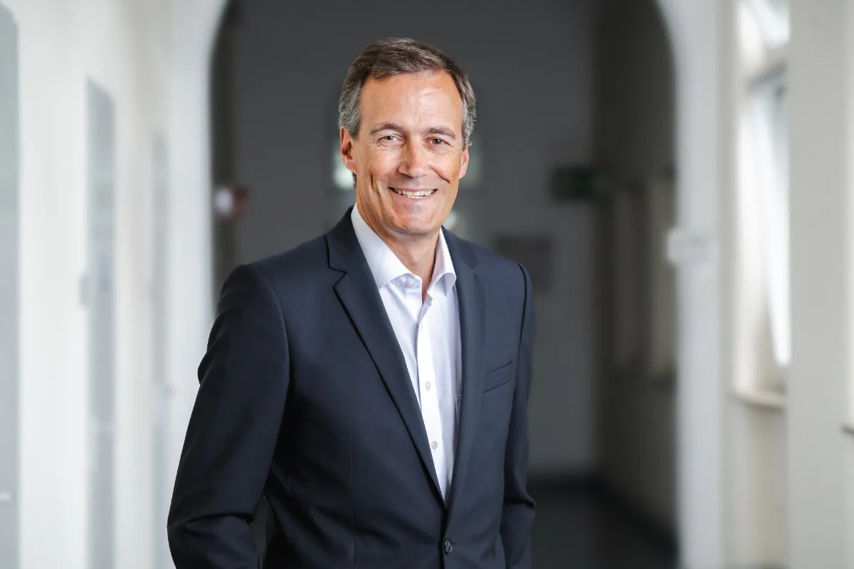 Platzhalter. Foto des Mitarbeitenden folgt.